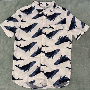 Old Navy Whales Short Sleeve Button-Down Shirt